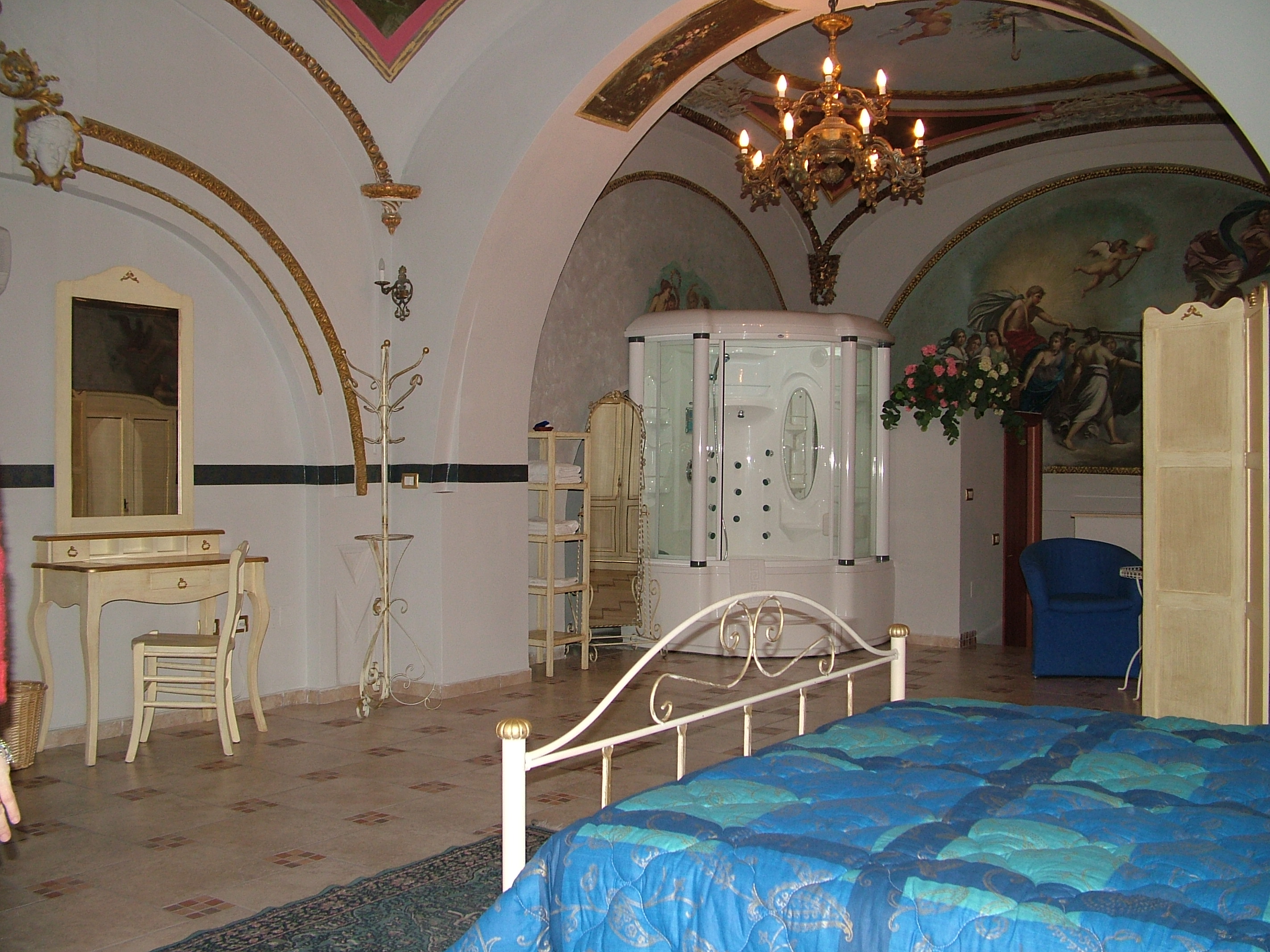 Neapolis Tourist Service S.a.s