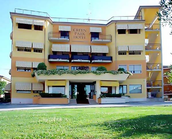 Green Park Hotel