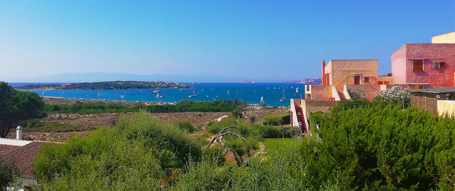 Residence Baia Dei Delfini