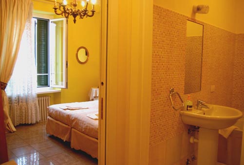 Ad Centrum Bed And Breakfast Di Fabio Fraccaroli