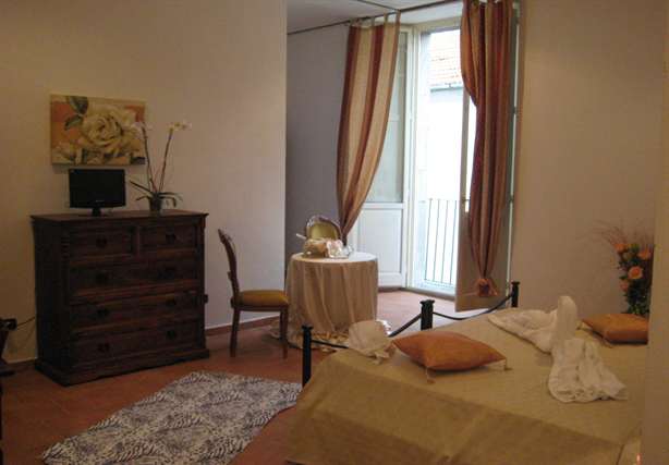 Hostel Palazzo Della Città Di Ionata Pasquale