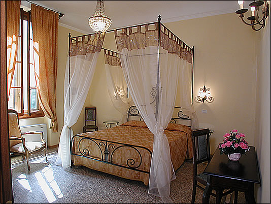 Le Camere Di Firenze Sas Di Roberto Banti & C.