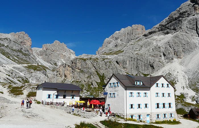 Refugio Vajolet - Chalet / Cabaña alpina en San Giovanni di Fassa (TN)