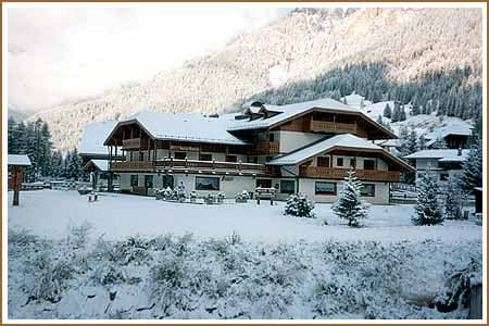 Hotel Sella Ronda - Hotel / Albergo a Campitello di Fassa