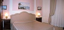 Habitación privada – Napoli Centrale Hotel B&b**** - Foto 2
