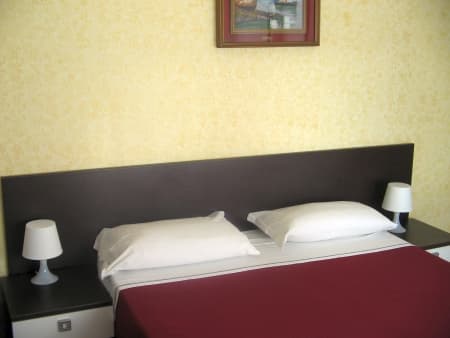Privatzimmer – Rimini Bed And Breakfast Villa Lauda* - Foto 4
