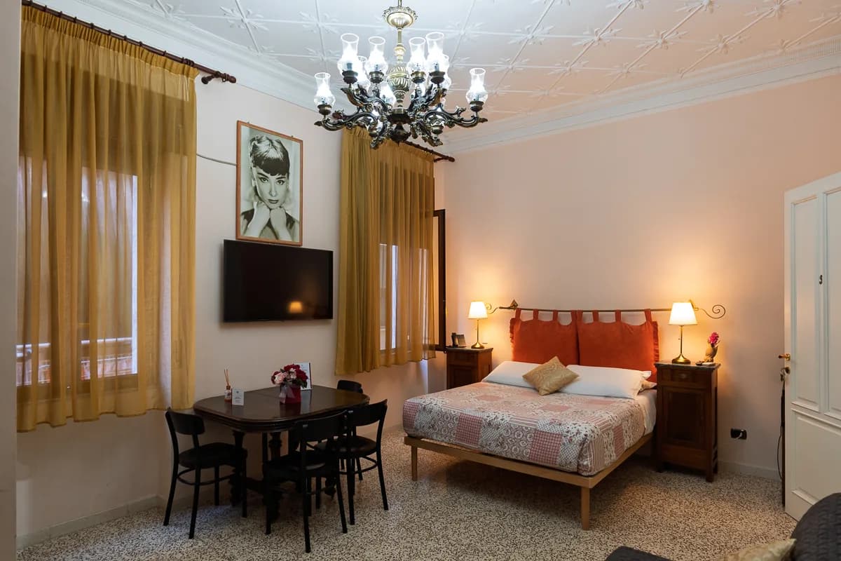 Vittoria Guesthouse - Scafati (SA) - Foto 2
