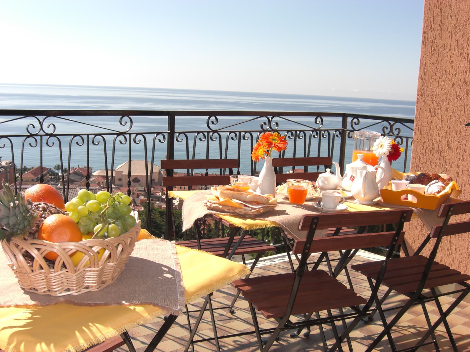 Habitación privada – Pietra Preziosa Bed & Breakfast - Bed & Breakfast a Pietra Ligure