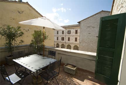 Vicolo S. Chiara - Foto 4