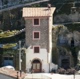 Private Room – Torre Avellana Ass. Culturale - Bed & Breakfast a Viterbo