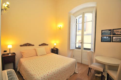Habitación privada – La Ghirlanda Cagliari Sardegna - Foto 4