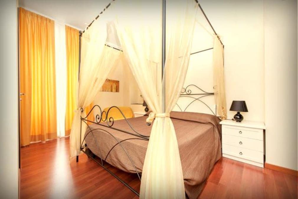 B&B Brilli Vicino Al Colosseo - Foto 4