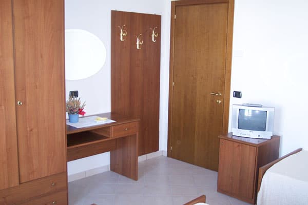 Hotel Shine - Acqualagna (PU) - Foto 3