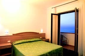 Hotel Kennedy - S. Alessio Siculo (GE) - Foto 2