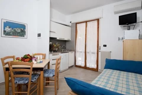 Studio Apartment for 2 Guests near the beach - Pietra Ligure (SV) - Photo 6