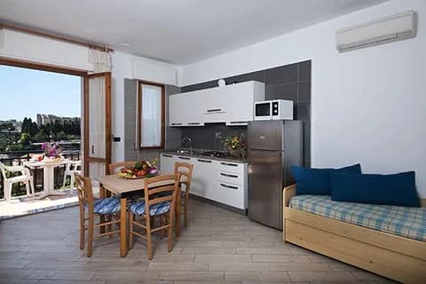 Studio Apartment for 2 Guests near the beach - Pietra Ligure (SV) - Photo 8