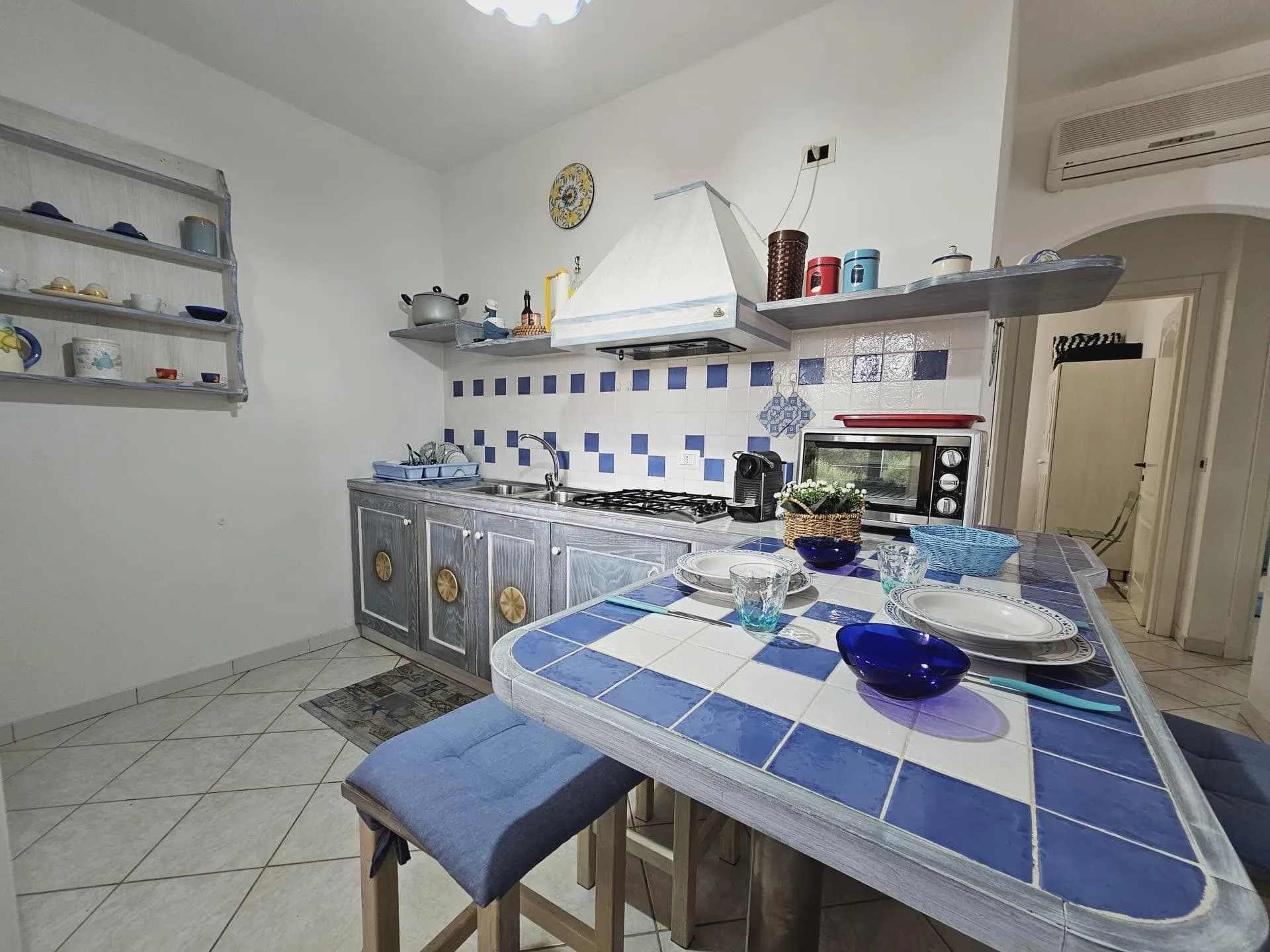 Ampio trilocale con terrazza e Aria Condizionata - Santa Teresa Gallura (OT) - Foto 2
