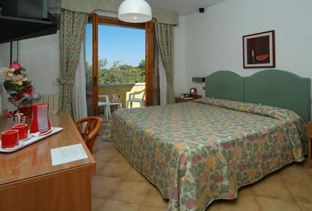 Hotel Villa Marcella - Loc. San Vincenzo (PT) - Foto 2